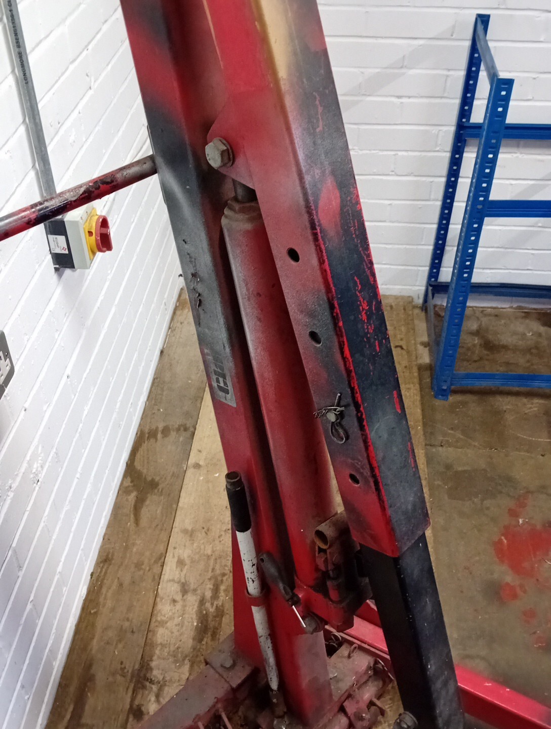 Clarke 1 Ton Engine Hoist Lift Crane Folding Mobile eBay