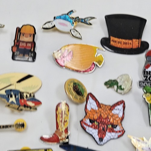 Pin Lot Pins VINTAGE Large Variety Free Shipping - Picture 7 of 17