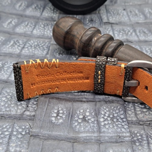 28 mm/24 mm Rochenleder Uhrenarmband maßgeschneidert exotisches Leder minimalistisches Design - Bild 9 von 10