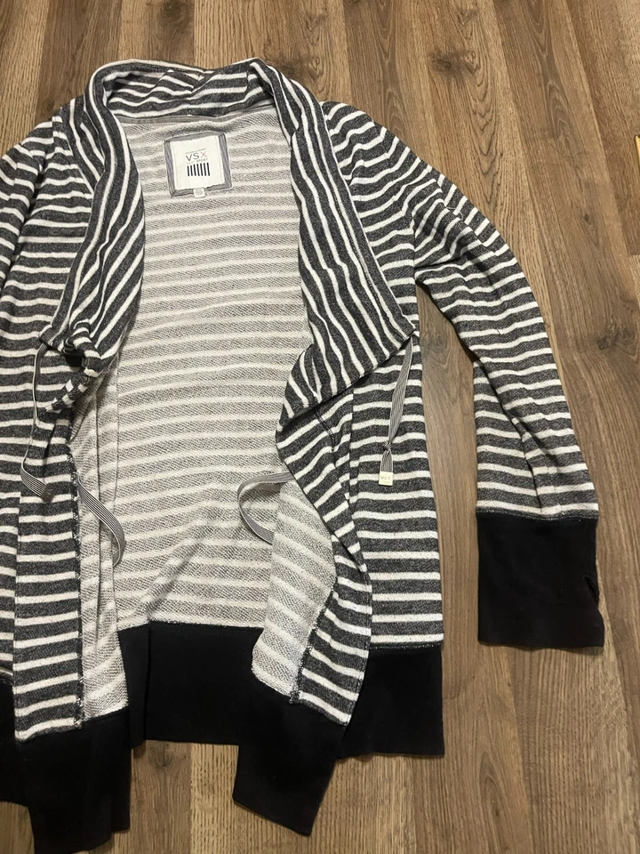 Suéter VSX Victoria's Secret, Para Mujer Grande, Gris Blanco Rayas Cárdigan Abierto Foto 3 de 4