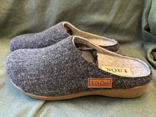 täōs Woollery Style Clog - Women’s 39 (8-8.5) • Charcoal • NEW!