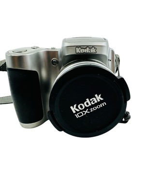 Kodak EasyShare Z710 7.1MP Digital Camera - Silver - Battery