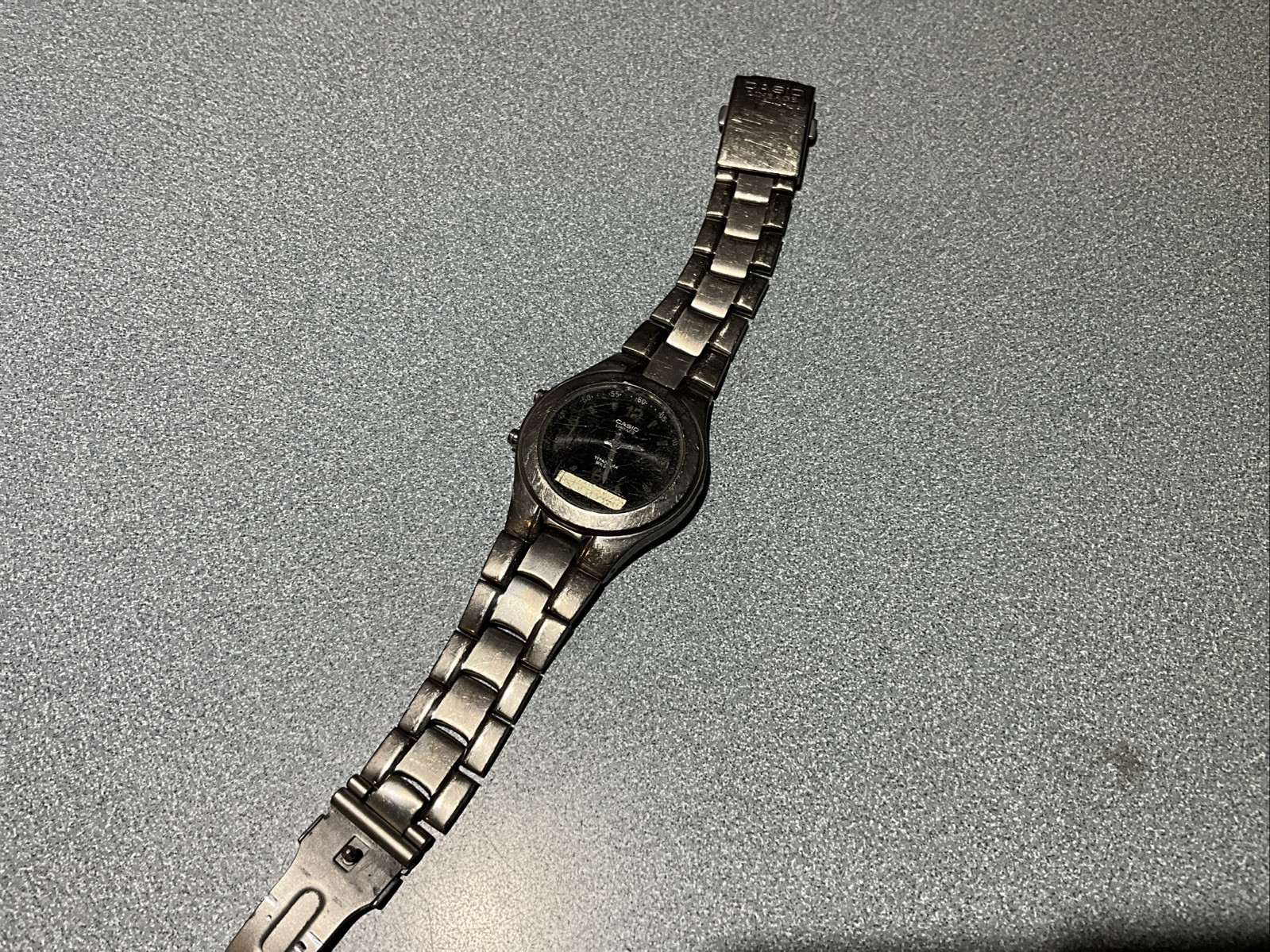 Casio Lineage Men's Watch - 1301 LIN-166 NO WORKING AS IS FOR