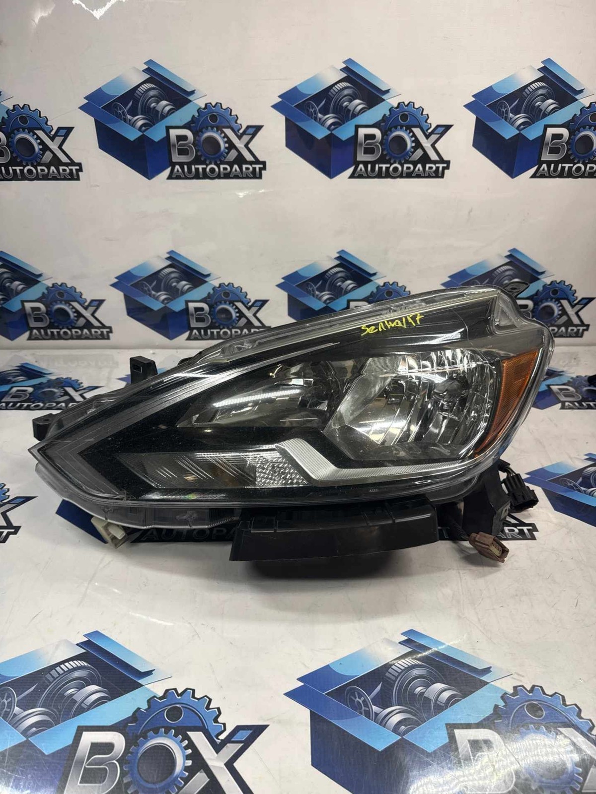 2016-2019 NISSAN SENTRA Headlight Assembly Left Driver Side Headlamp OEM