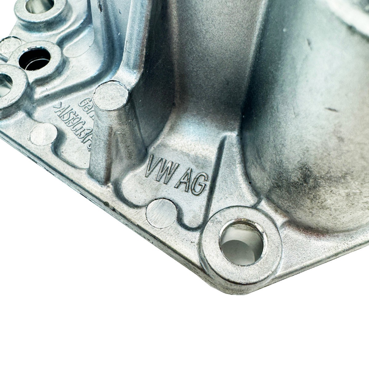 NEW Coolant Water Pump For 2017-2020 Bentley Bentayga 6.0L W12 07P121008A/B/C
