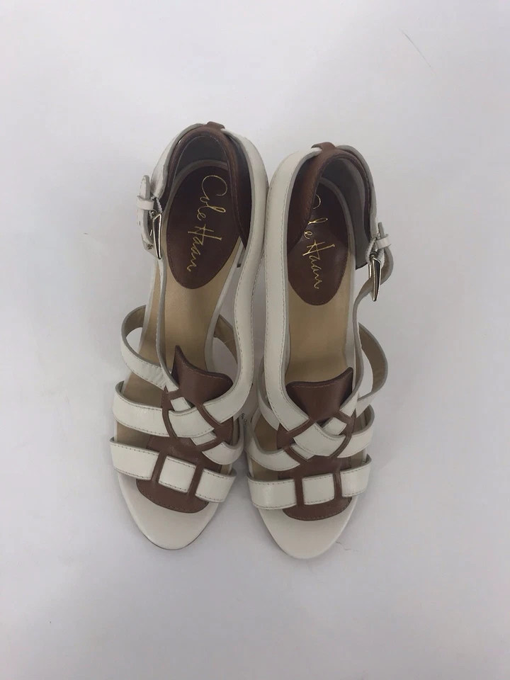 Sandalia Cole Haan de segunda mano para mujer con tacón blanco y marrón punta abierta talla 7,5 B Foto 4 de 4