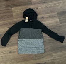 Urban Pipeline Youth Boys M Pullover Hooded Long SleeveShirt Black  Gray