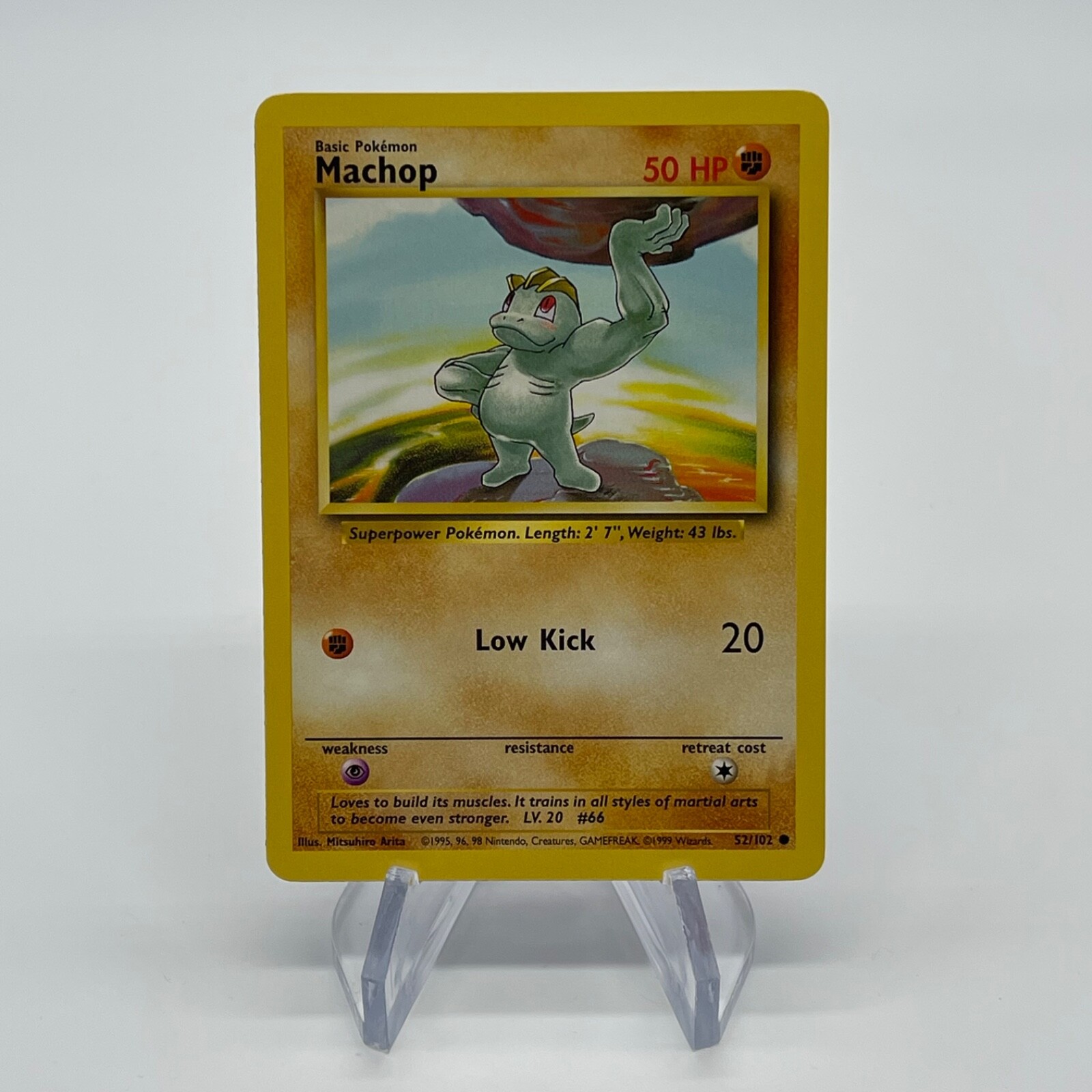 Machop 52/102 - Common 1999 English Base Set Pokemon Card - Near Mint (NM) & LP