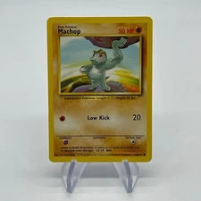 Machop 52/102 - Common 1999 English Base Set Pokemon Card - Near Mint (NM) & LP