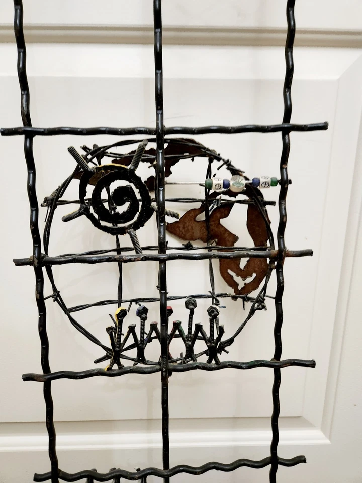 ESCULTURA DE PARED ABSTRACTA MODERNA BRUTALISTA DE MEDIADOS DE SIGLO Paz Mundial Firmada MCM Foto 4 de 4