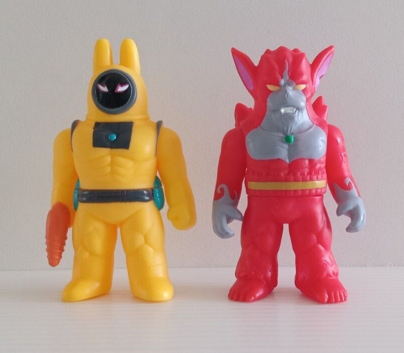 Yokai Watch Sofubi EX Big Boss Rebeus Red J & Captain Thunder Set
