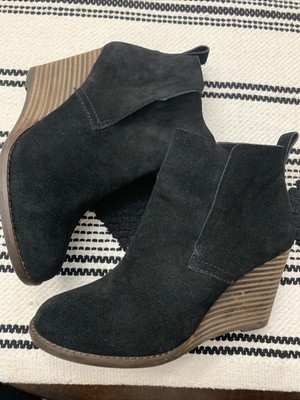 yoniana wedge bootie