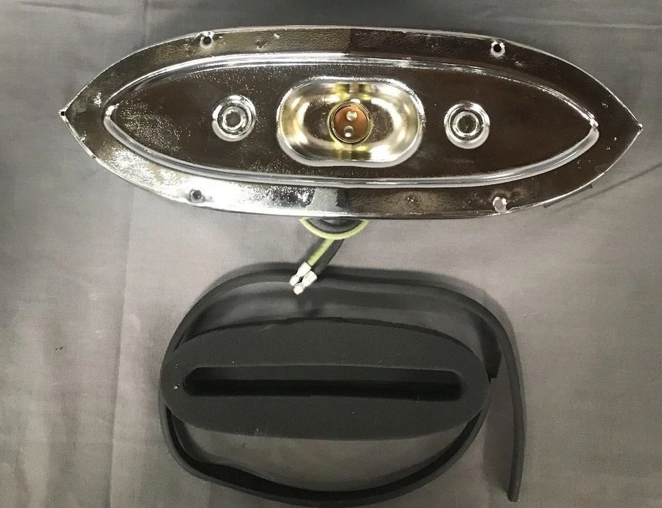 Par de conjuntos completos de luces traseras Ford 1951 Foto 4 de 4