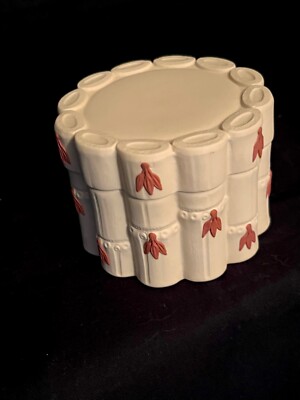 Vintage Wedgwood ''Terracotta on Primrose'' Jasperware Lidded Box