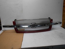 2004 Chevrolet Silverado 1500 Front Grille Red Paint Code 817k
