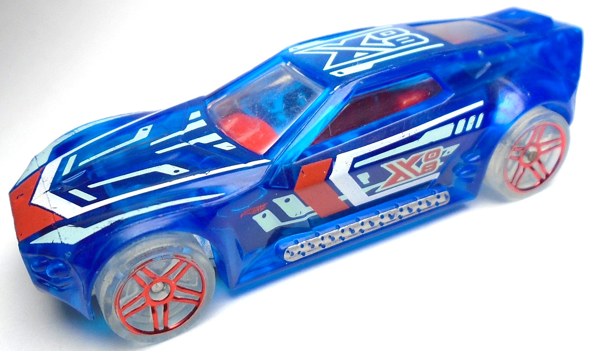 2018 HOT WHEELS X-RAYCERS BULLET PROOF #X08 BLUE DIECAST 3 1/8" RACE CAR W/ RED 