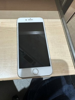 Apple iPhone SE - 64GB - Weiß im O2 Netz