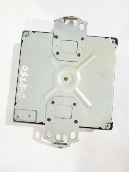 Subaru Forester 2004 OEM módulo de control electrónico X 2,5 L 22611AJ010 AWD Foto 4 de 4