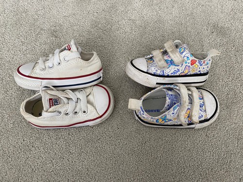 Baby Ragazze 2 paia di scarpe da ginnastica Converse Neonato Taglia 3 EU 19  | eBay