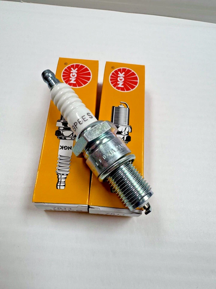 NEW Set of 2 Genuine NGK BP6ES (7811) Spark Plugs BMW R80 R100 R45 R65 R75 - Image 3 of 3