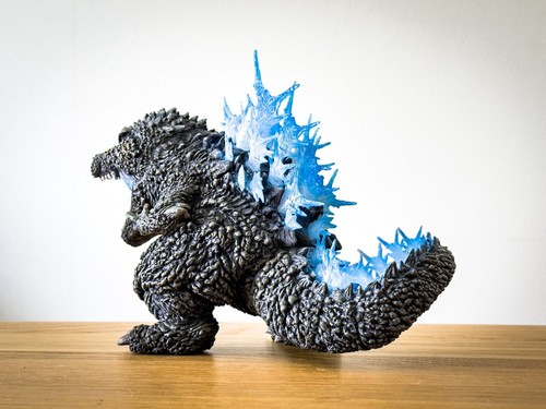 X-Plus DefoReal Godzilla 2023 Heat ray ver. Ric Limited Figure 2025 NEW JAPAN - Picture 5 of 17