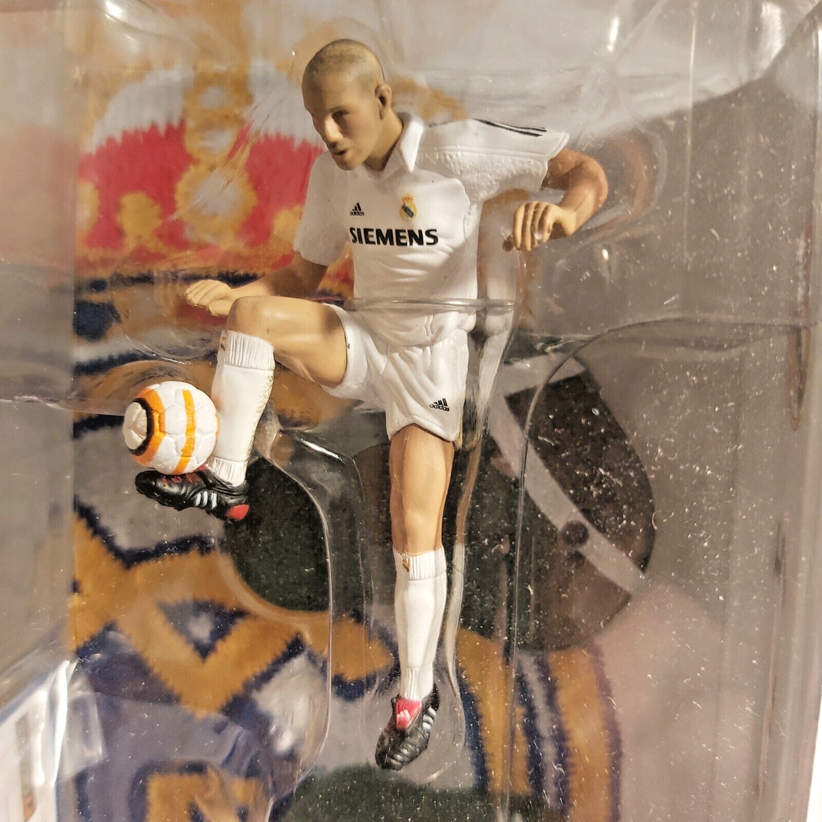 Ultra Rare FT Champs Real Madrid Zidane 5 & Raul 7 - 3 Ultra Rare FT Champs Real Madrid Zidane 5 & Raul 7 - 3