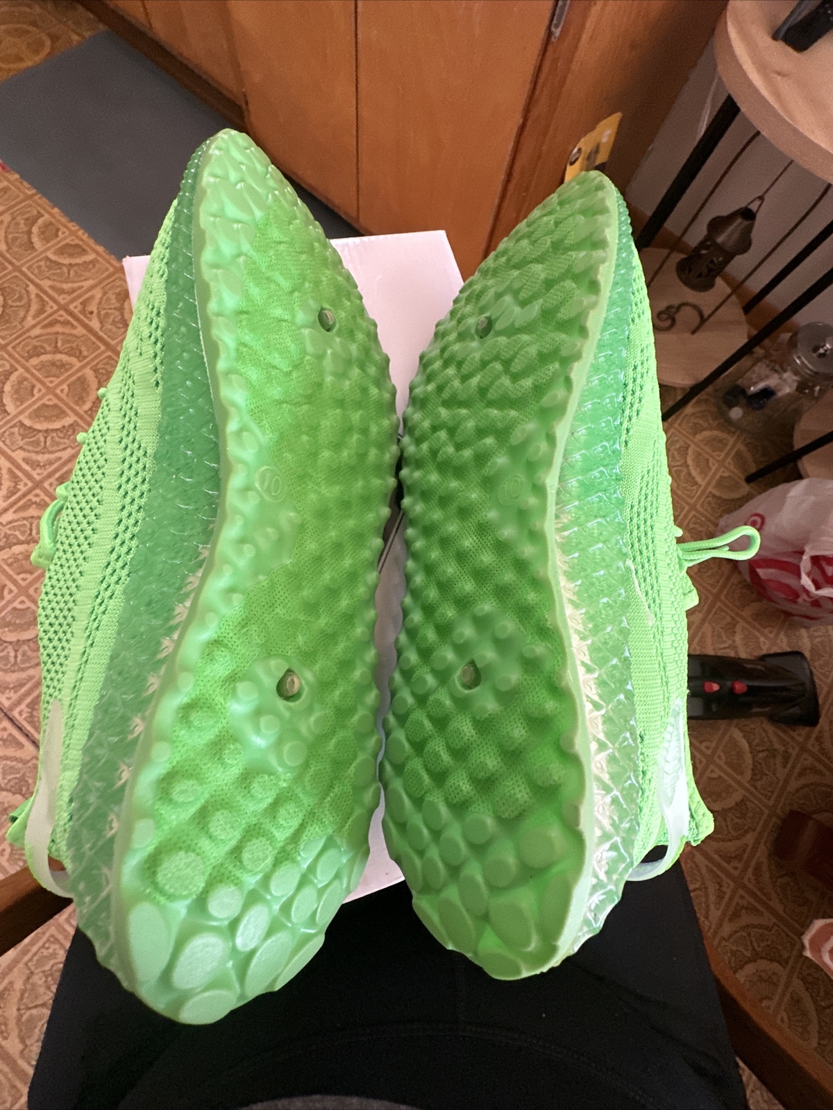 Sneakers da donna pony taglia 10M