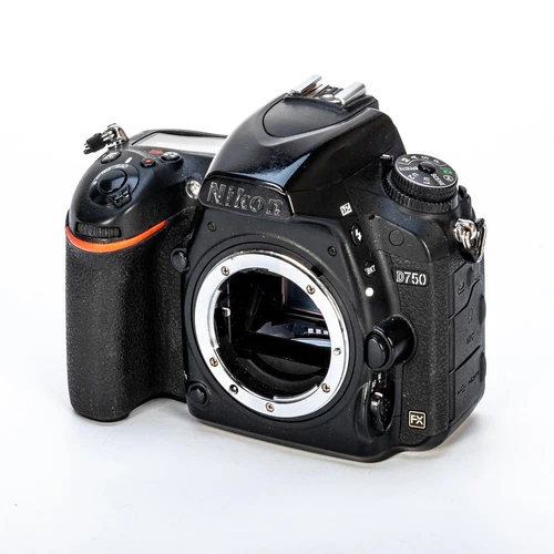 Nikon D750 Gehäuse ca. 173.000 Ausl. Kamera - Bild 1 von 5