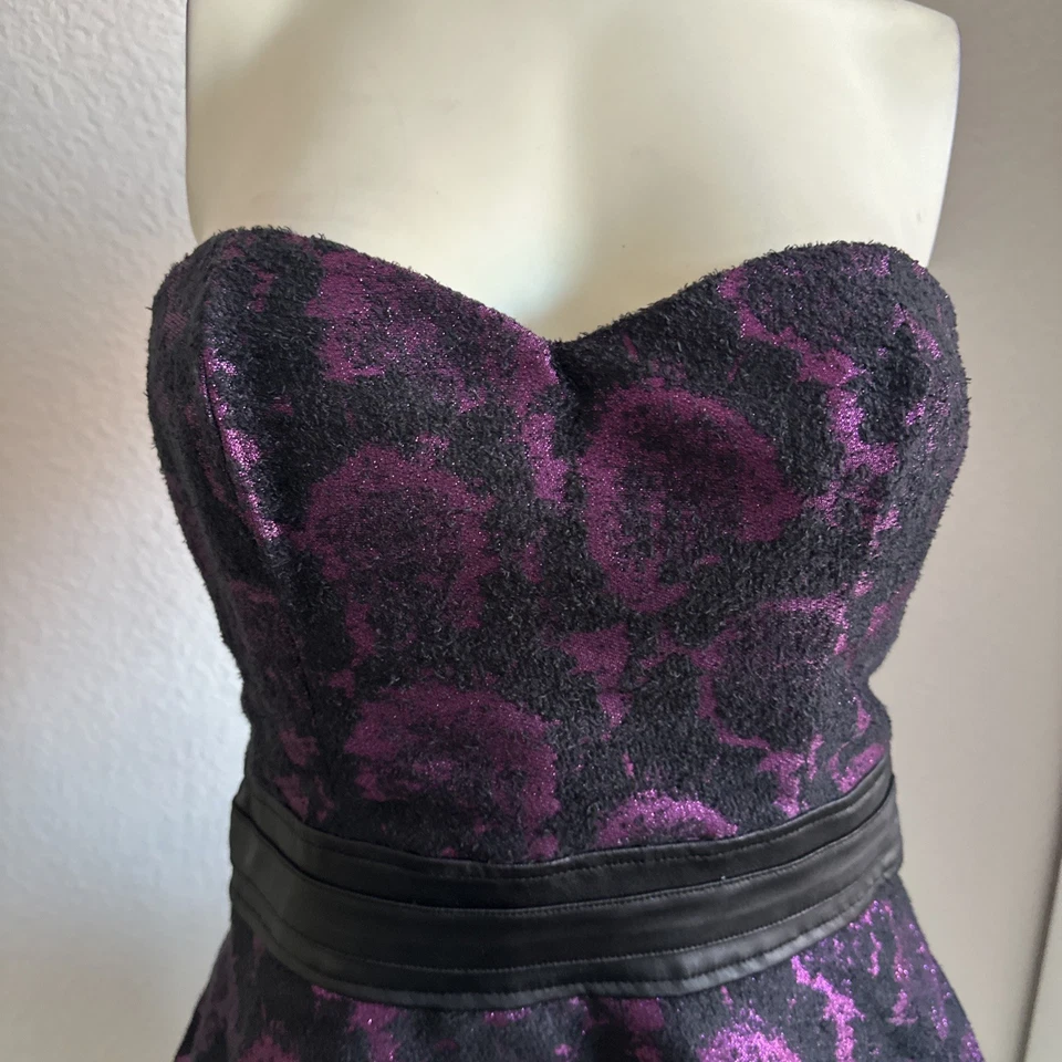 Vestido Bebe Lizzy Coato Buceo Jaqard Talla M Negro y Púrpura $74 Minorista Foto 4 de 4