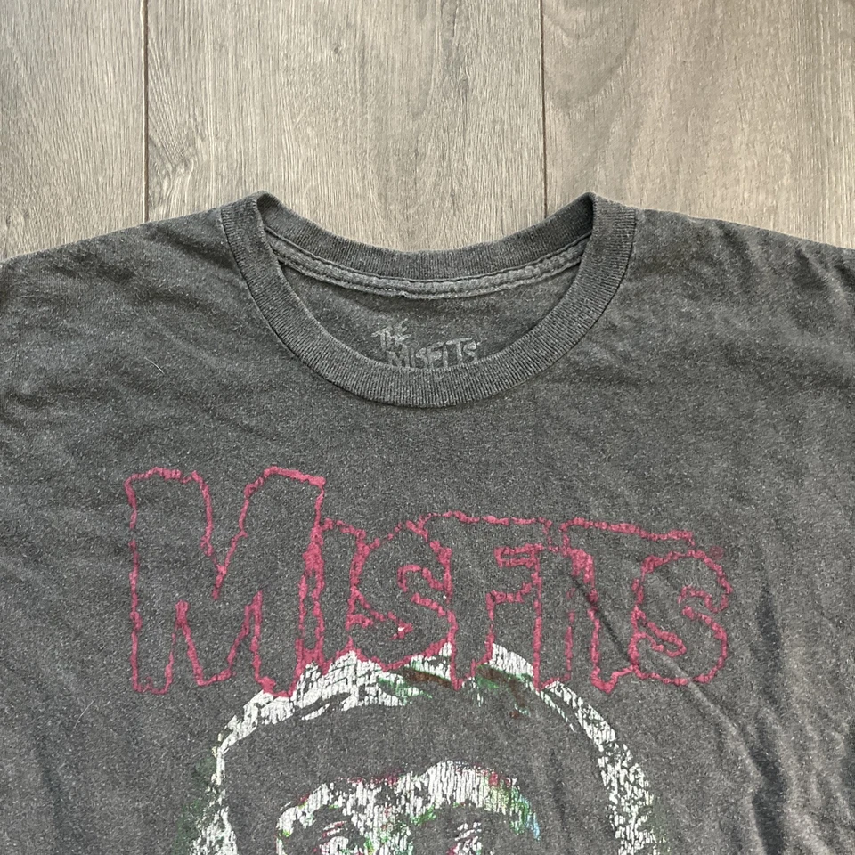 Camiseta gris manga corta Misfits M para hombre  Foto 4 de 4