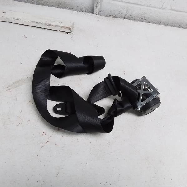 2017 MASERATI GHIBLI OEM DRIVER SIDE REAR SEAT BELT BLACK OEM ID # 6700174370 