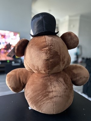 Five Nights at Freddy's 20” GIANT CLASSIC FREDDY PLUSH JAZWARES