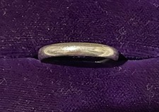 9ct White Gold Wedding Ring / Band Size M 2 Grams