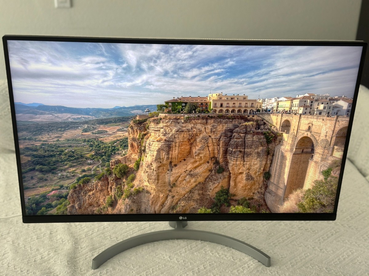 LG 32UN500-W 31.5 LG 32UN500-W 31.5