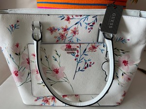 guess flower bag
