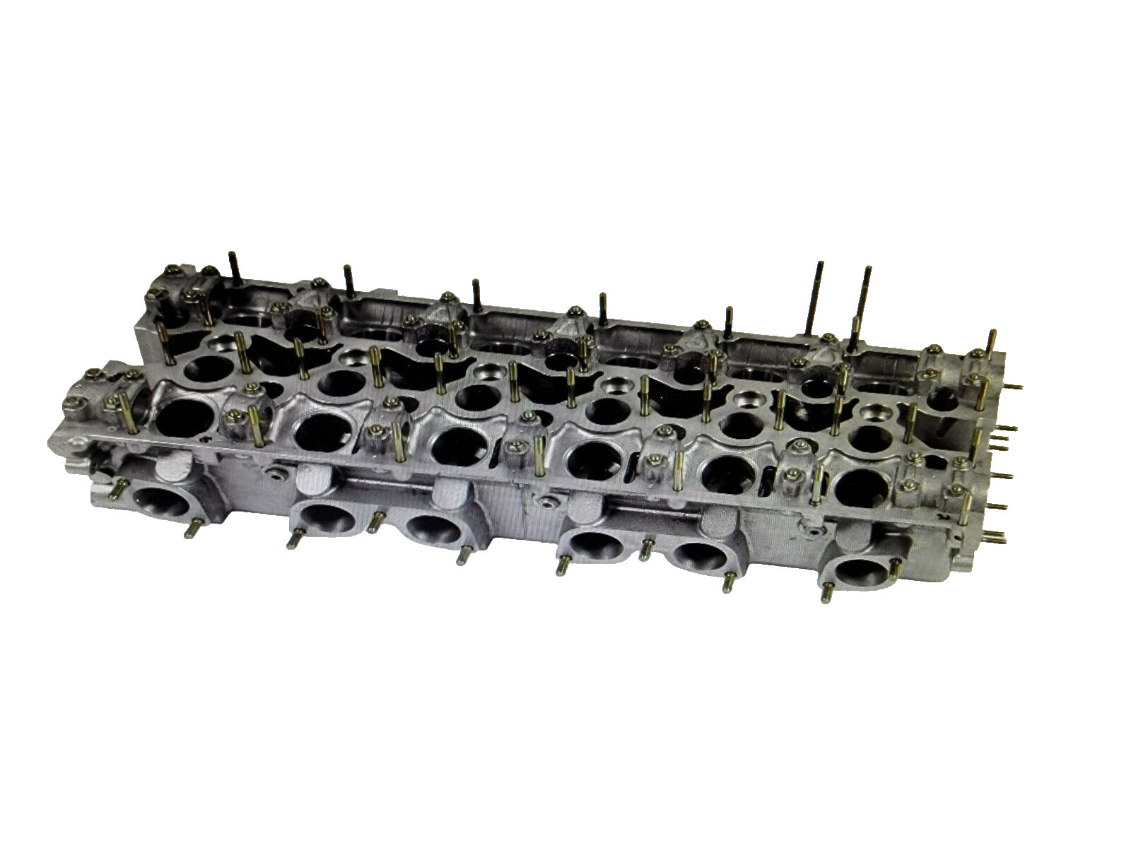Ferrari 400i  - LH Cylinder Head NEW  -  P/N 113938
