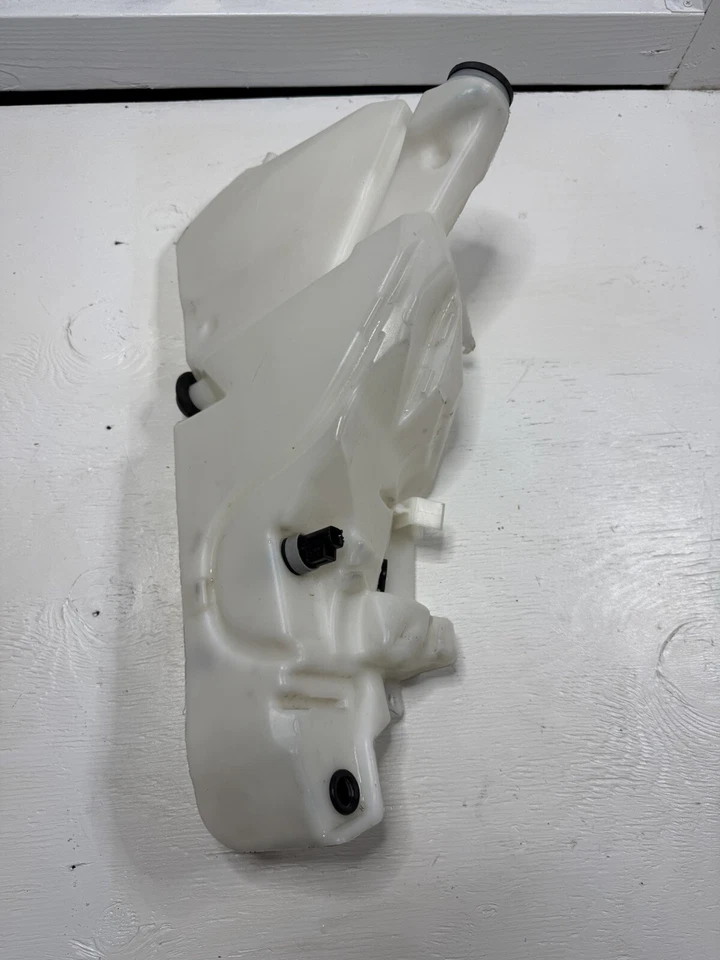 Jaguar XE 2016-2020 depósito de lavadora de parabrisas T2H53661 GX7317B613DB Foto 3 de 4