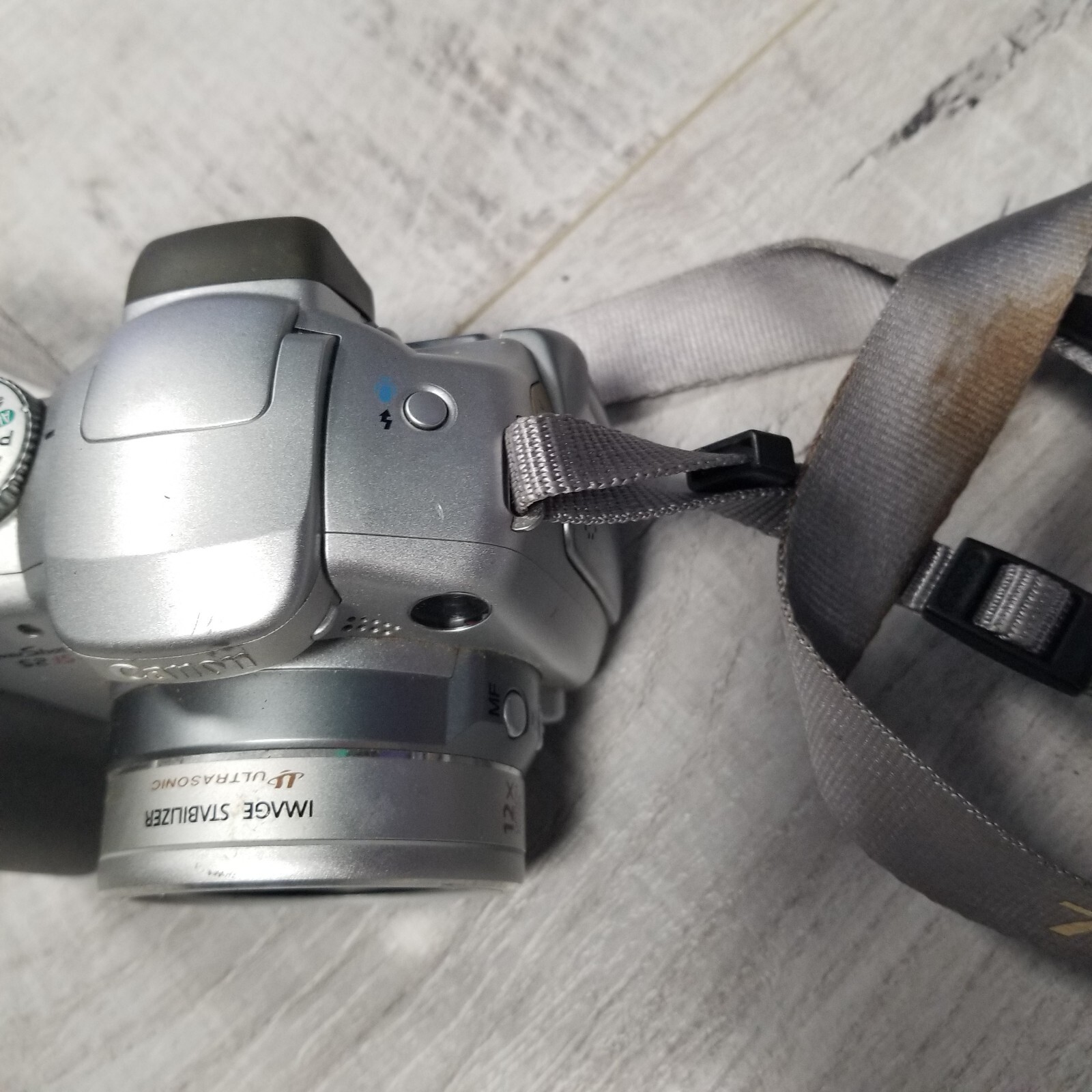 Canon PowerShot S2 IS 5.0MP Digital Camera Silver Battery Door Stuck