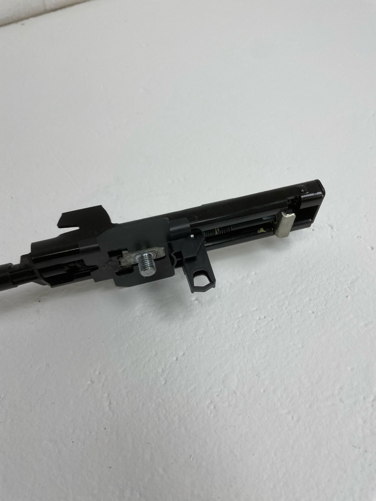 2015-2020 BENTLEY BENTAYGA Front Left Driver Seat Belt Height Adjuster 4h0857833