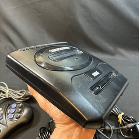 SEGA Genesis Console MK-1631 w/2 controllers, AC,Tested Works SEE DESCRIPTION!