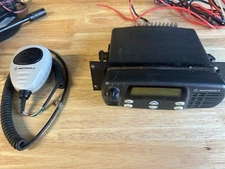 CDM1250 Radio W/ Mic