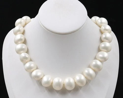 LAST ONE LARGE FASHION 19 MM SOUTH SEA WHITE BAROQUE SHELL PEARL NECKLACE 18 " - Picture 4 of 9