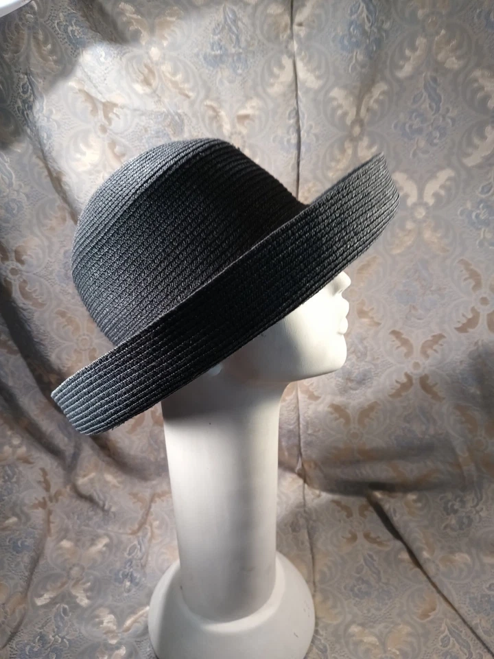 SOMBRERO ENROLLABLE VINTAGE NEGRO BETMAR NEW YORK CLÁSICO 70% PAPEL 20% ALGODÓN 10% POLYE Foto 3 de 4