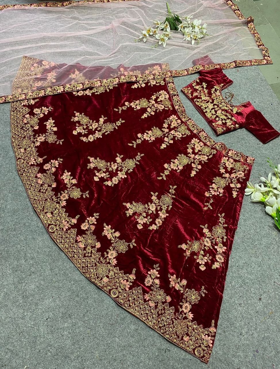 Lehenga - Shop Designer Lehenga Choli for Woen Online in USA Lehenga - Shop Designer Lehenga Choli for Woen Online in USA