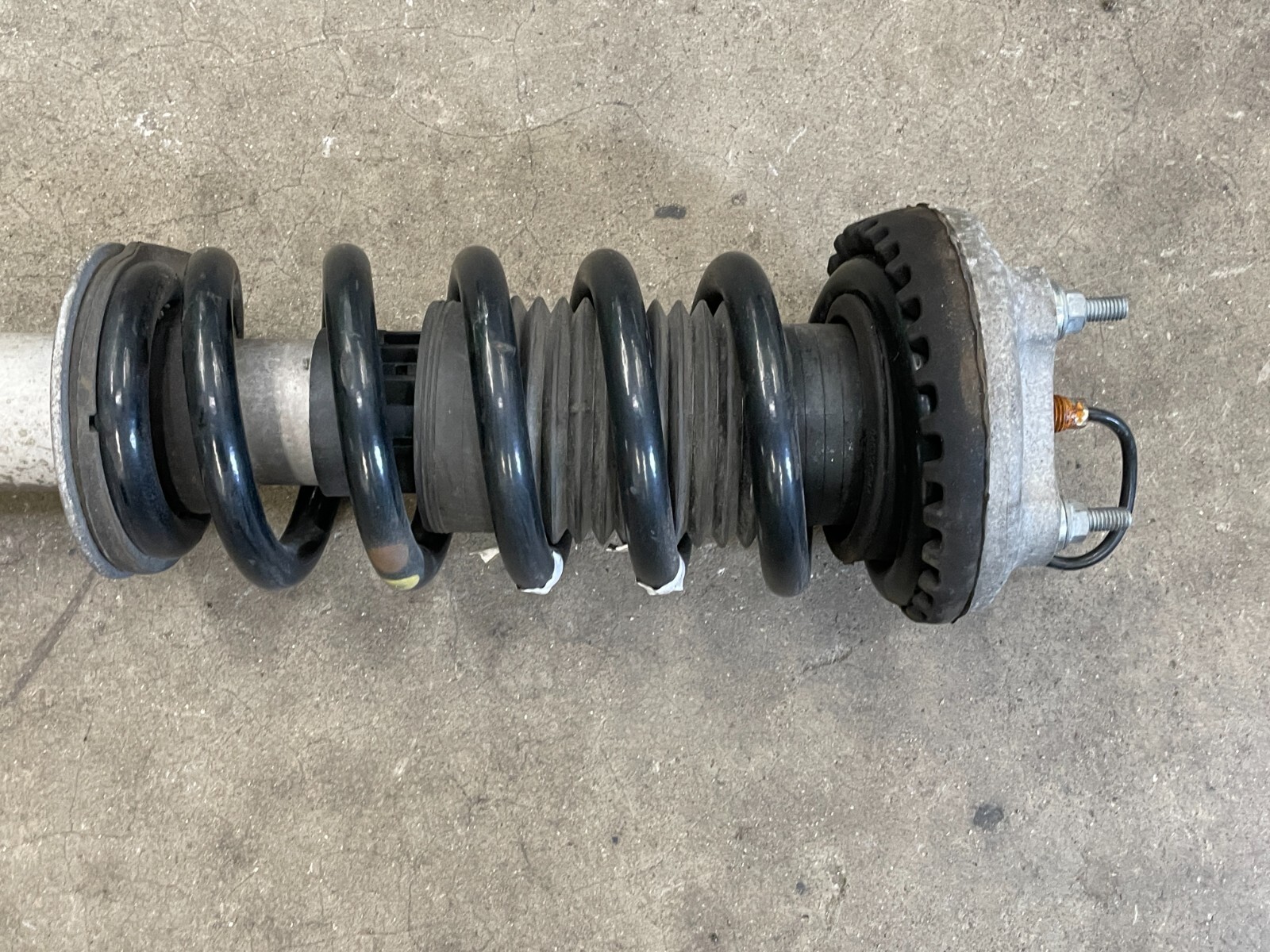 14-17 Maserati Quattroporte GTS Front Left Shock Strut Absorber RWD 1574 OEM