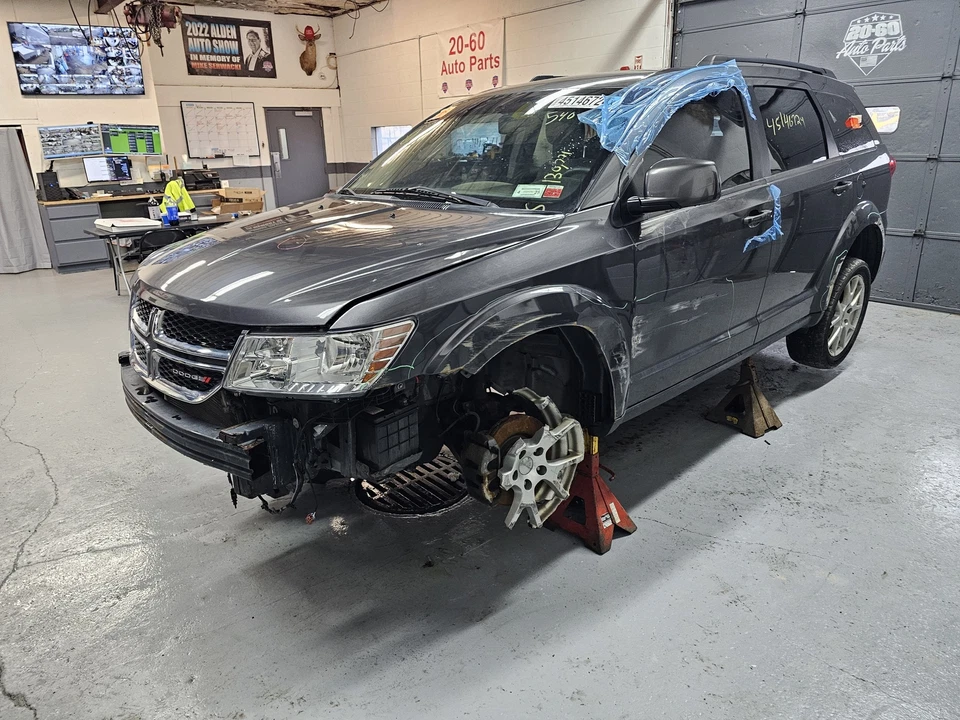 Used Rear Right Door Window Regulator Rear fits: 2015 Dodge Journey electric Rea - Image 3 of 4