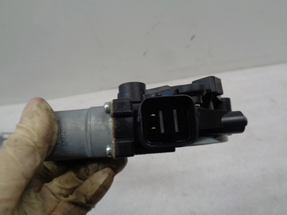 13-15 Subaru XV Crosstrek Front Right Side Window Motor Regulator OEM AK240441 - Image 4 of 4