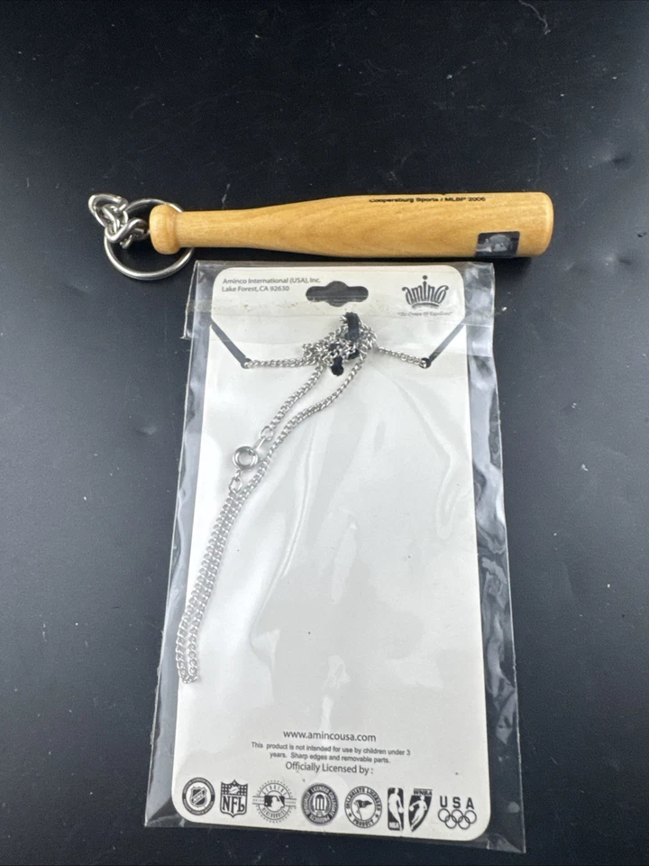 2007 All-Star Game San Francisco Necklace and Baseball Bat Key Chain Amino - Image 2 of 2