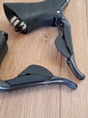Shimano Ultegra Di2 ST-6770 Shifters Dual Control Levers 2x10