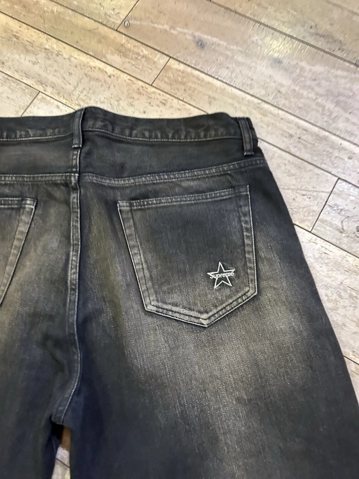 Size 36 - Supreme Distressed Loose Fit Selvedge Denim Jeans Black SS25 - Image 4 of 4